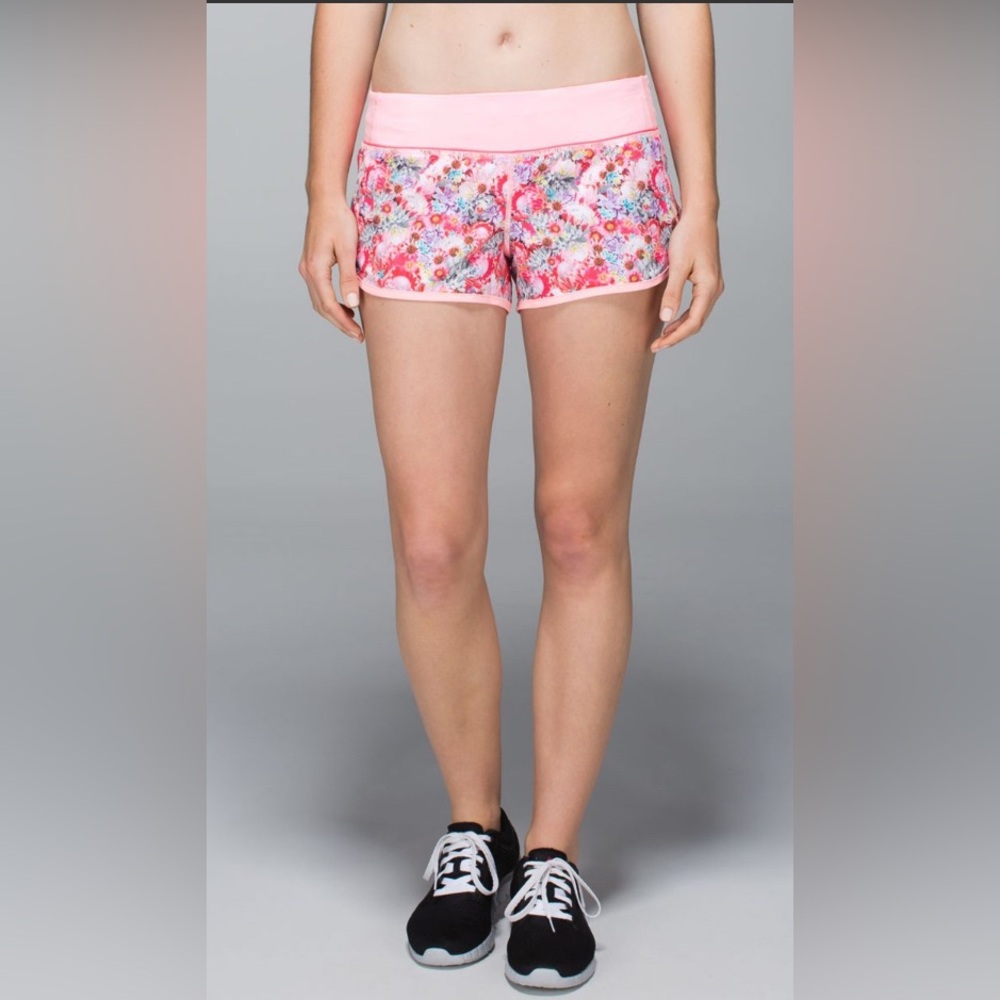 Like New Lululemon Run Speed Short 2 way Stretch  Pink Floral Shorts size 8